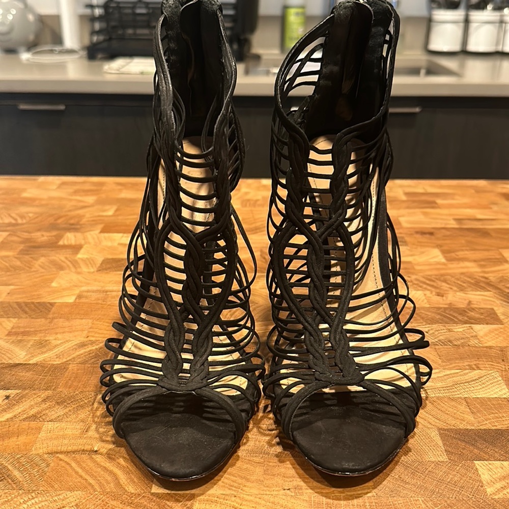 Schutz black heel shoes